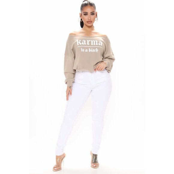 Fashion Nova ✦ Karma Is a B Off‑Shoulder Sweatshirt ✦ Mocha Graphic Raw Hem NWT - Picture 3 of 4